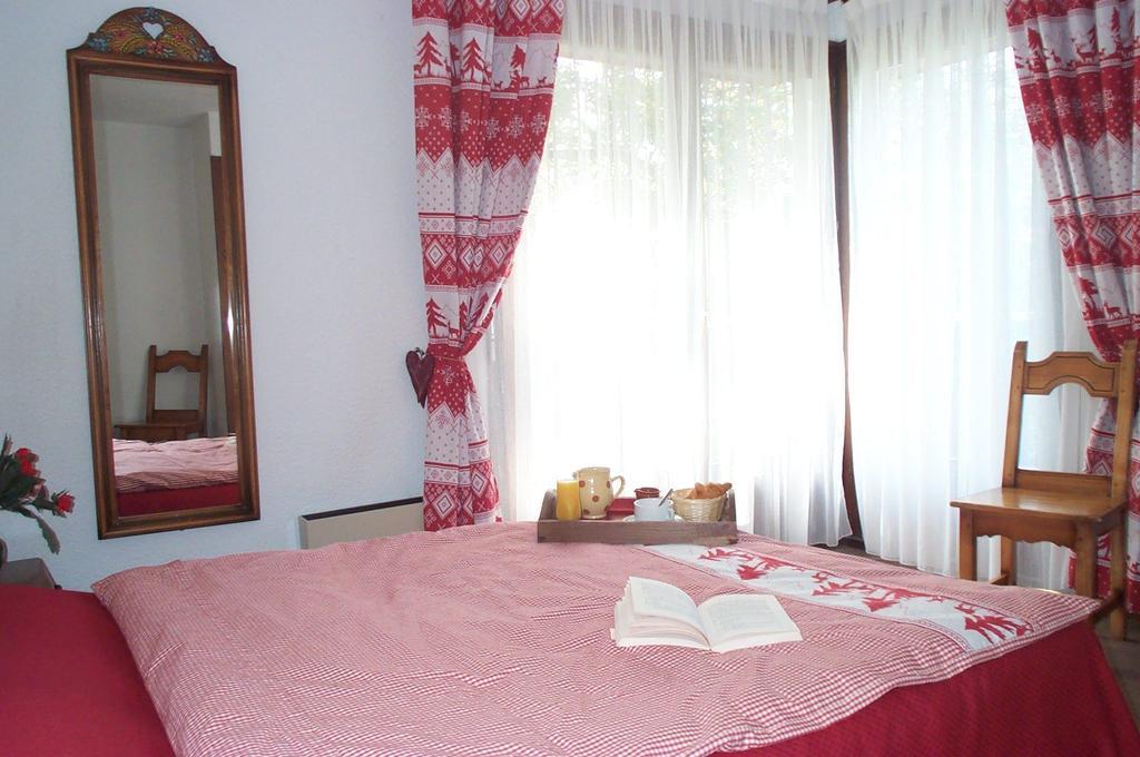 Logis Hotel Gai Soleil سامووه الغرفة الصورة